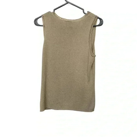 Tradition, vintage style, delicate, light tan, and feminine tank - Picture 3 of 7